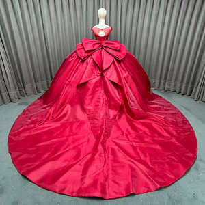 Vestido de Gala Rojo para Quinceañera XV Años y Vestidos de Princesa para Fiesta de 16 Años con Cola de Capilla, Vestidos de Noche - Product Image 4