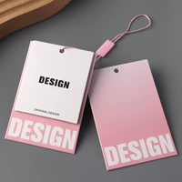 Étiquettes volantes en papier personnalisables OEM, écologiques, avec lamination soyeuse, impression blanche découpée, étiquettes d'entretien avec icônes, bords carrés, pour boutiques