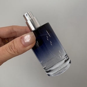 น้ำหอม OEM ขนาด 30 มล. ตั้งแต่ 100 ชิ้นขึ้นไป น้ำหอมผู้ชายกลิ่นโอเรียนทัลสไปซี่ ขวดสีดำสุดหรู น้ำหอม EDP คุณภาพสูง น้ำหอมโคโลญจน์สำหรับผู้ชาย - Product Image 4