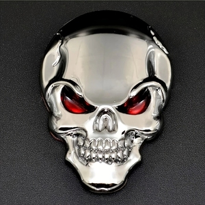 2 Pezzi Adesivi 3D per Auto a Forma di Teschio Pirata, Emblema Posteriore Decorativo per Auto - Product Image 5
