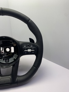 Volant de course pour W205 W213 X253 C300 E300 S450 GLC300 Classe G, en cuir perforé, pour un style performance - Product Image 4