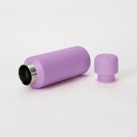 Bouteille en acier inoxydable à double paroi sans BPA personnalisée en gros avec couvercles à une main