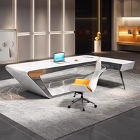 Chef de bureau de luxe moderne Mobilier de bureau en bois convertible conçu en Chine pour hôtel, école, hôpital et appartement