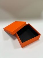 Boîte cadeau en carton carré personnalisable haut de gamme, recyclable et respectueuse de l'environnement, pour bijoux, jouets
