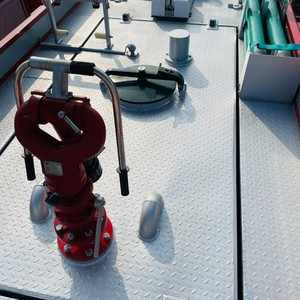 Dongfeng howo Tanque <span class=keywords><strong>de</strong></span> agua camión <span class=keywords><strong>de</strong></span> <span class=keywords><strong>bomberos</strong></span> 6x6 todoterreno 10000L Camión rociador contra incendios <span class=keywords><strong>forestales</strong></span> a la <span class=keywords><strong>venta</strong></span> - Product Image 4