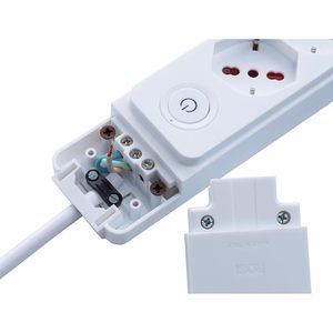 Regleta de Enchufes Rosi con 4 Tomas Schuko 230V, Interruptor de Seguridad y Cable de Extensión de Plástico - Product Image 5