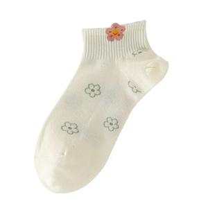 Calcetines cortos dulces y lindos Estilo de Instagram Pequeño estampado de flores frescas Tendencia Versátil Casual Low Top Calcetines de barco - Product Image 1