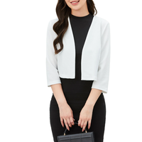 Veste de costume courte chic et classique blanche à manches 3/4 pour femme, idéale pour le bureau et les occasions professionnelles