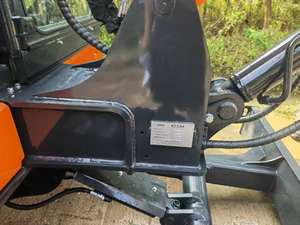 Pelle d'occasion Hitachi ZX55U à vendre Mini pelle fiable et efficace prête à l'emploi maintenant - Product Image 4