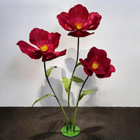 Rangkaian Bunga Poppy Buatan Tangan yang Dibuat dengan Halus dan Realistis - Desain Modern dari Sutra untuk Area Santai Kafe Natal, Koridor Hotel