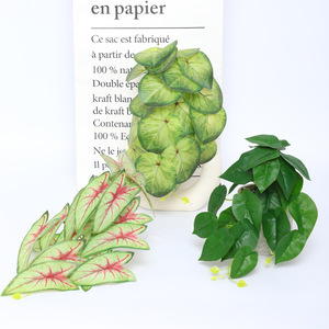 Plantes artificielles en pot Caladium Décoration intérieure Verdure Décoration de mariage Décoration de la maison 30cm-100cm Fleurs en vase en plastique - Product Image 1