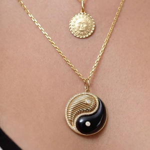 カスタム ジュエリー 18Kゴールドプレート ダイヤモンド オニキス ホワイト＆ブラック エナメル 陰陽 ペンダント ネックレス - Product Image 2