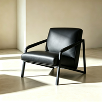Fauteuil simple Tenghang traditionnel à structure métallique, revêtement en similicuir, accoudoirs rembourrés, pieds en bois doux, chaise longue pour salon