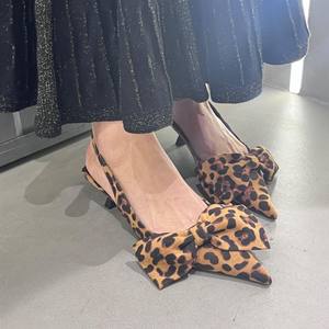 Vendi bene il nuovo tipo <span class=keywords><strong>di</strong></span> leopardo con fiocco a punta a bocca poco profonda <span class=keywords><strong>scarpe</strong></span> con <span class=keywords><strong>tacco</strong></span> largo per il tempo libero da <span class=keywords><strong>donna</strong></span> sandali Baotou <span class=keywords><strong>tacco</strong></span> medio - Product Image 1