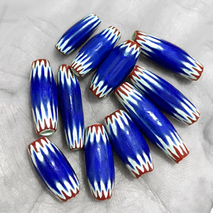 Cuentas de Cristal Ovaladas Azules con Diseño Chevron |   Cuentas comerciales Kalinga de FIRDOS EXPORTS en colores personalizados |   Cuentas Africanas Chevron de 6mm, Lote en Caja - Product Image 1