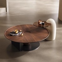 Table basse minimaliste de luxe léger pour petit appartement, salon moderne, plateau en verre, cadre en métal, design