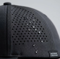 Casquette de baseball de luxe à 6 panneaux avec logo personnalisé, respirante, imperméable, perforée au laser, pour le sport et la course, 100% Dobby Dot sportif