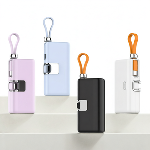 พาวเวอร์แบงค์ 22.5W 5000mAh หน้าจอแสดงผลดิจิตอล LED ชาร์จเร็วแบบ Type-C ชาร์จไร้สาย วัสดุ ABS+PC พร้อมพวงกุญแจ ใช้งานกลางแจ้งได้ - Product Image 1