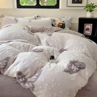 Ensemble de quatre pièces en fourrure de lapin, mousse de lait, draps, taies d'oreiller, ensembles de housses de couette
