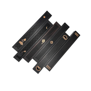 Boîte à encens en bois de santal sur mesure, gravée à la main pour la décoration de la maison avec un design traditionnel - Product Image 3