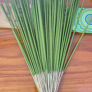 Varillas de Incienso Orgánicas Hechas a Mano con Aroma a Eucalipto Natural de 40 cm, Aromaterapia Ecológica para Spa, Yoga y Meditación - Product Image 1