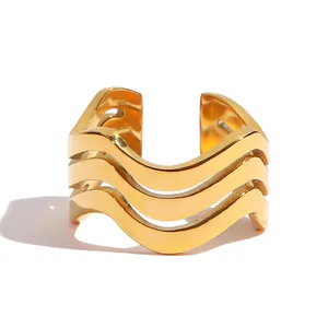 Model Desain Trendi Perhiasan Tangan Cincin Baja Tahan Karat Emas 18K Kualitas Tinggi Cincin Terbuka Tiga Lapis untuk Wanita Anak Perempuan