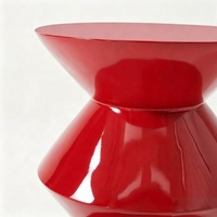 Table d'appoint ronde minimaliste italienne en fibre de verre, table d'appoint d'angle mini populaire pour petit appartement ou salon