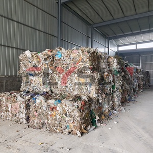 Presse à balles horizontale automatique, presse hydraulique pour le recyclage du carton, du plastique et du papier - Product Image 2