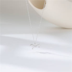 Collar con Colgante de Perrito Dachshund en Plata de Ley S925, Versión Personalizable en Cobre, Animal Party Original, para Mujer - Regalo Creativo - Product Image 4