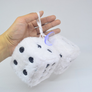 Llavero de Dado de Peluche Suave y Esponjoso, Dado de Peluche Naranja, Accesorios Colgantes para Coche, Decoración, Mini Peluches, Juguetes de Peluche, Dado Cúbico - Product Image 5