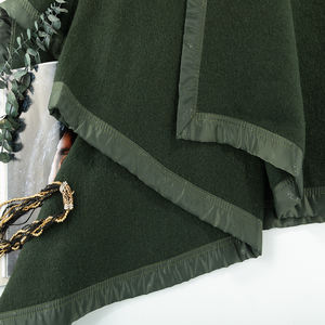 بطانية من الصوف الدافئ رخيص الثمن من مزيج الصوف والبوليستر بطانية من الصوف للتنزه والتخييم - Product Image 1