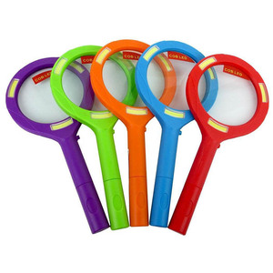 <span class=keywords><strong>Loupe</strong></span> à <span class=keywords><strong>main</strong></span> Eleroyal avec éclairage LED COB 3 LED, diamètre de lentille 81 mm, garantie 1 an, pour la lecture et les loisirs - Product Image 4