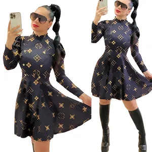 DD0049 Designer Luxus Lieferant Streetwear Winter Outfits für Mädchen Pullover Kleid Stilvolle Kleidung Hip Hop Damen Röcke