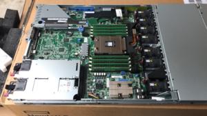 Servidor en Rack ProLiant DL325 Gen11 Modelo P58690-B21 9124 2.6GHz 16 Núcleos 1P 16GB MR408i-o 8SFF 800W PSU en Stock - Product Image 4