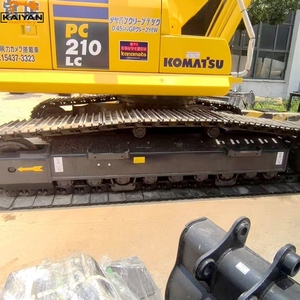 Excavadora hidráulica de cadenas usada Komatsu PC210-8, original de Japón, de 21 toneladas, con excelente calidad, en venta. - Product Image 6