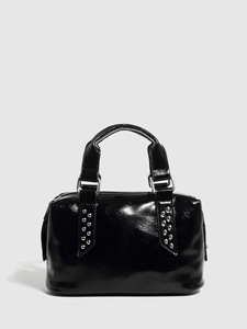 Bolso de Hombro Retro Negro con Tachuelas, Estilo Vintage Boston con Detalles Metálicos, Bolso Satchel Moderno para Uso Diario - Product Image 2