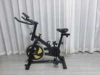 Vélo d'appartement d'intérieur, vélo de spinning, vélo d'exercice, perte de poids, volant d'inertie de 6 kg, résistance à la friction, vélos de spinning commerciaux pour la maison