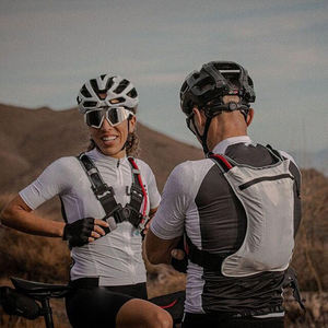 Colete de Hidratação Personalizado para Atividades ao Ar Livre, Estiloso, Leve, Respirável, em Nylon, com Bolsos, Impermeável, para Corrida, Ciclismo e Treinamento em Trilhas - Product Image 5