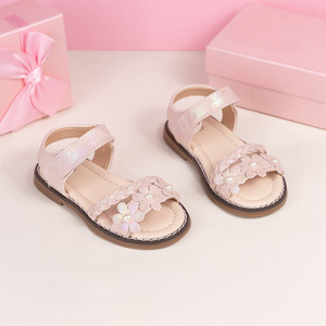 Sandales de plage d'été en gros pour enfants, en PU, à paillettes, motif floral, tricotées, à semelle souple, pour filles - Product Image 3