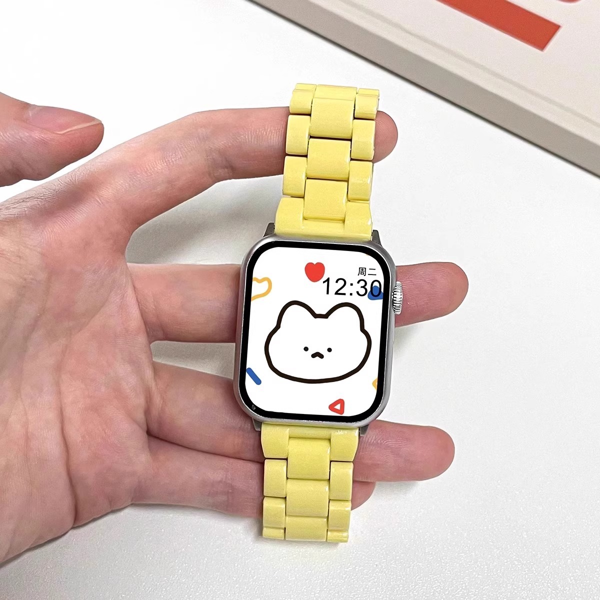 สีเหลือง