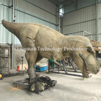 Modèle de Tyrannosaurus Rex animatronique sur mesure de grande taille avec servomoteurs intégrés pour le Centre National Geographic
