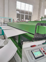 Machine de fabrication d'extrudeuse de profilés de fenêtres et portes en PVC
