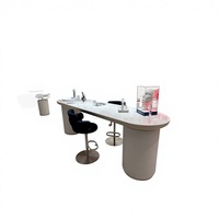 Table en surface solide personnalisable pour une utilisation polyvalente, présentoir de magasin de luxe, bureau de PDG, îlot de cuisine, table longue