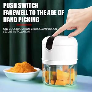 Mini hachoir électrique rechargeable USB 250 ml pour ail, idéal pour le camping, les voyages, la préparation des repas et la cuisine compacte - Product Image 2