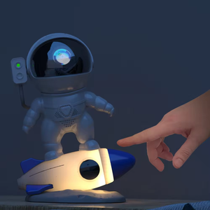 Proiettore LED Moderno Bianco a Forma di Razzo dei Cartoni Animati Preferito dai Bambini, con Musica, Controllo APP, Luce Notturna Romantica a Nebulosa e Stelle - Product Image 5
