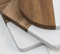 Ensemble de dessous-de-verre en marbre et bois faits à la main de luxe pour la salle à manger
