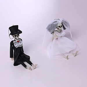 Squelettes suspendus pour <span class=keywords><strong>couple</strong></span> de mariés - 2 décorations squelettes mariée <span class=keywords><strong>et</strong></span> marié pour Halloween, fête maison hantée <span class=keywords><strong>et</strong></span> décoration effrayante - Product Image 2