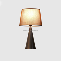Support E27 en tissu d'acier Lampe de table moderne Lampe de table à led Lampe de bureau Lampe de lecture pour villa Hôtel