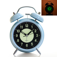 Super fort Métal Sonnerie Étudiant Enfants Réveil Réveil Chambre Chevet Pendule Horloge Européenne Réveil Lumineux