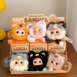 Autentica Scatola a Sorpresa Peluche Tre Zampe di Gatto, Borsa Creativa con Ciondolo a Forma di Gattino, Regalo di Compleanno per Ragazze dai 14 Anni in su, Prodotto in Cina - Product Image 1